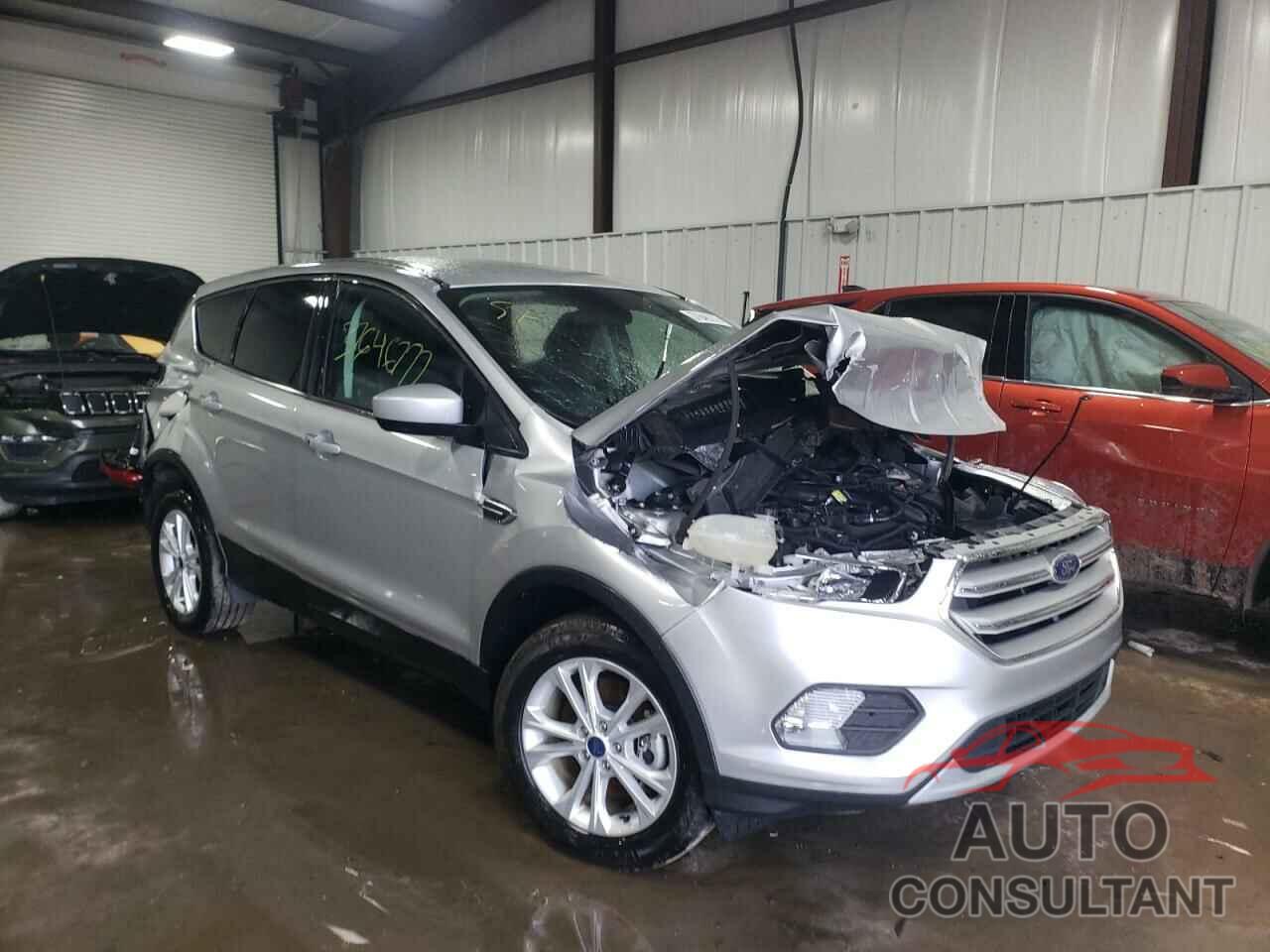 FORD ESCAPE 2019 - 1FMCU9GD1KUA94640