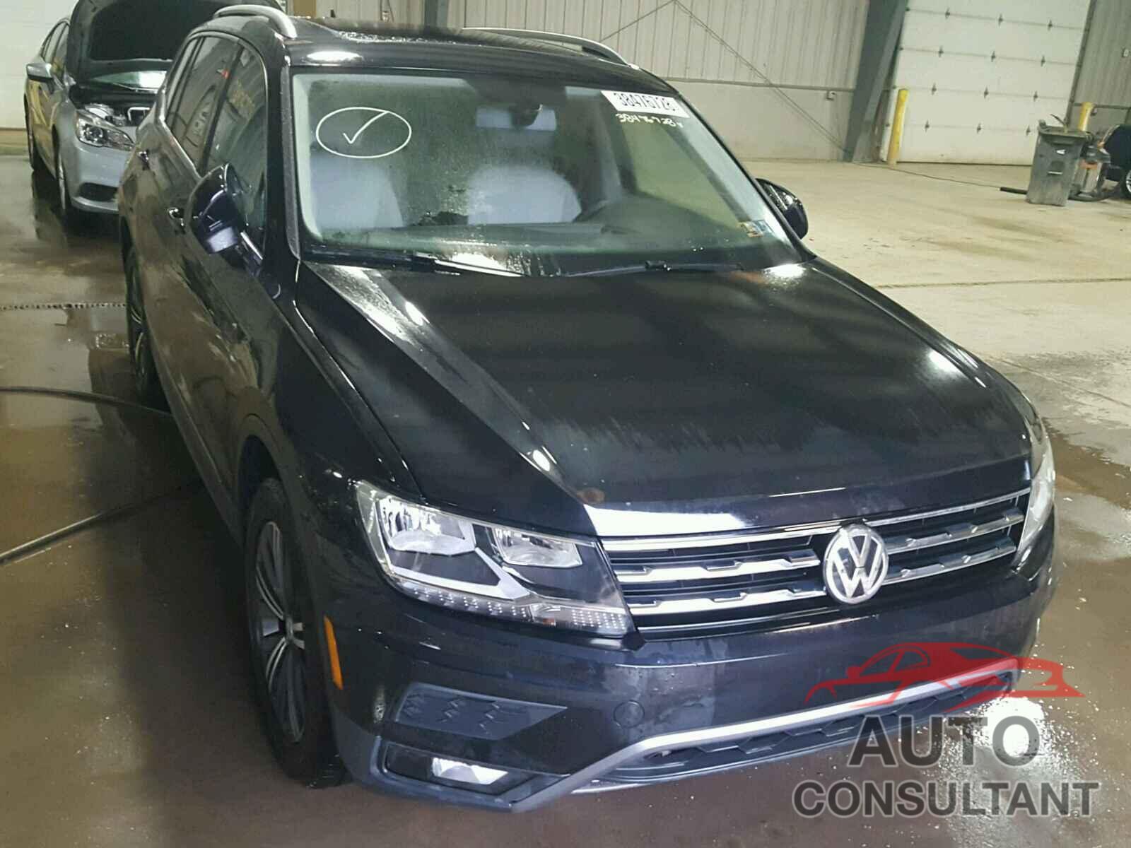 VOLKSWAGEN TIGUAN 2018 - 3VV2B7AX4JM031324