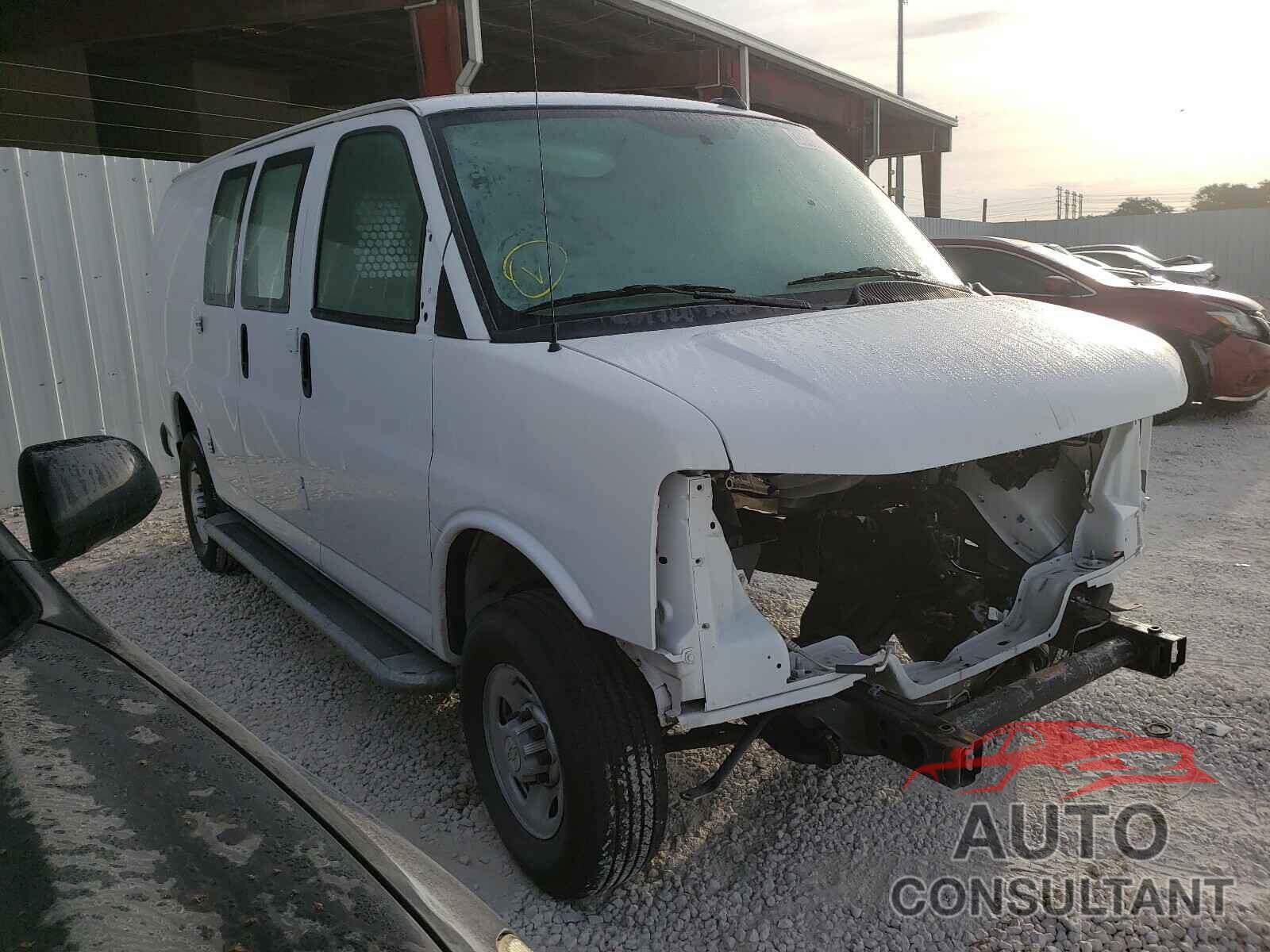 CHEVROLET EXPRESS 2020 - 1GCWGAFG6L1165209