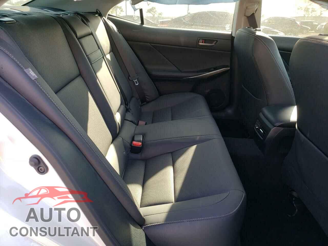 LEXUS IS 2019 - JTHBA1D24K5094072