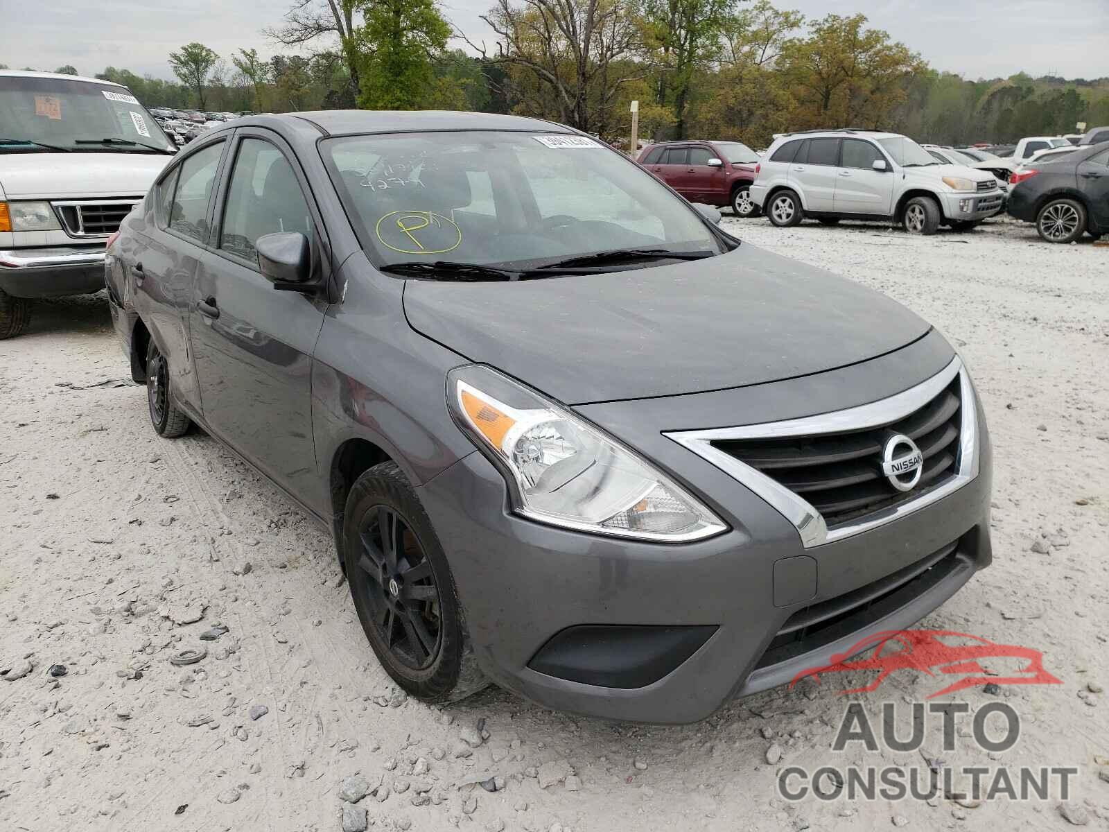 NISSAN VERSA 2018 - 3N1CN7AP2JL827492