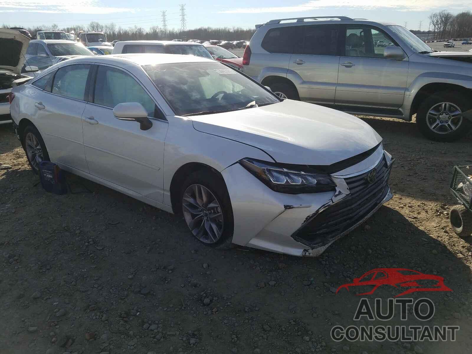 TOYOTA AVALON 2019 - 4T1BZ1FB4KU008686