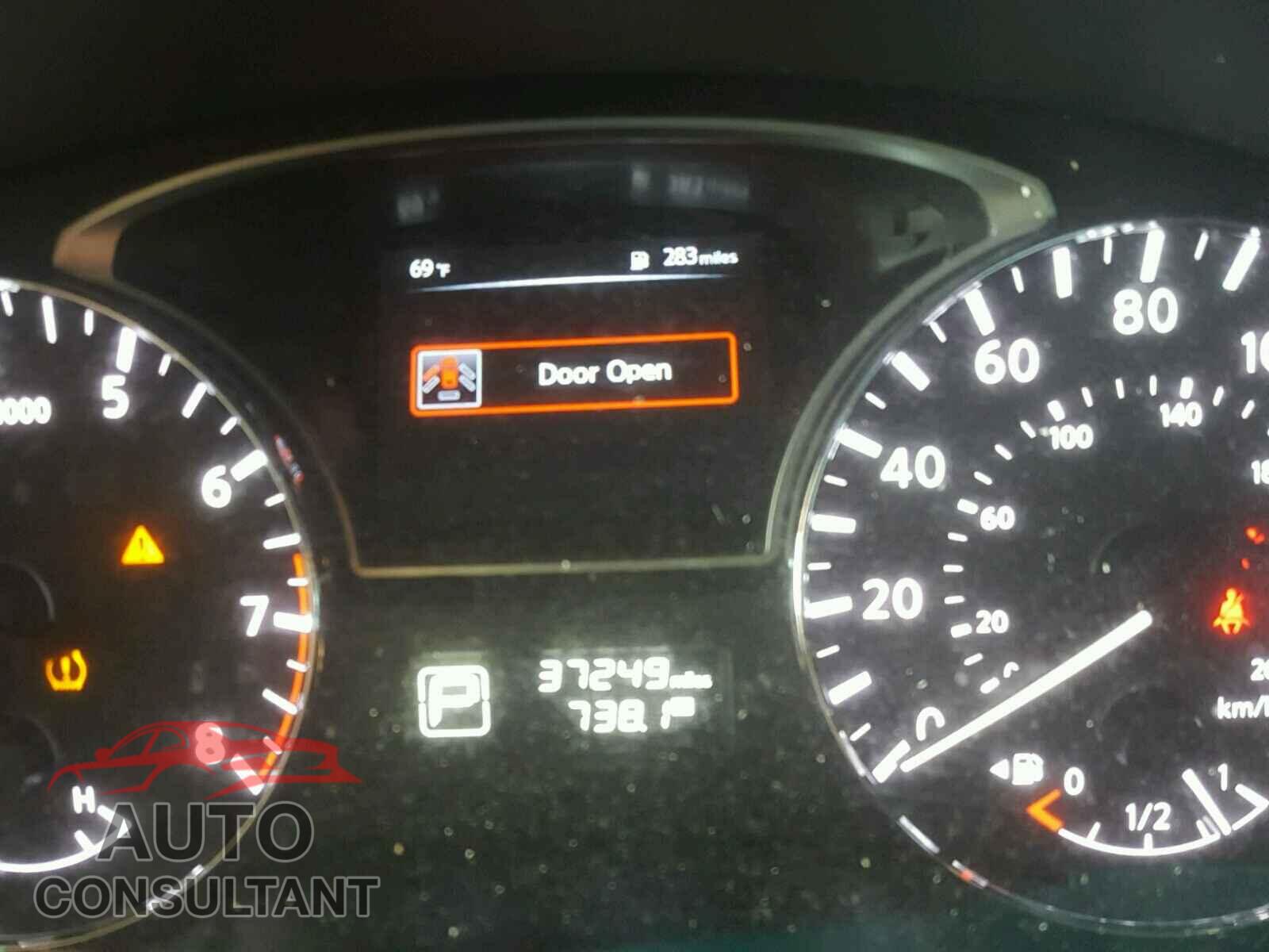 NISSAN PATHFINDER 2015 - 5N1AR2MN3FC723498