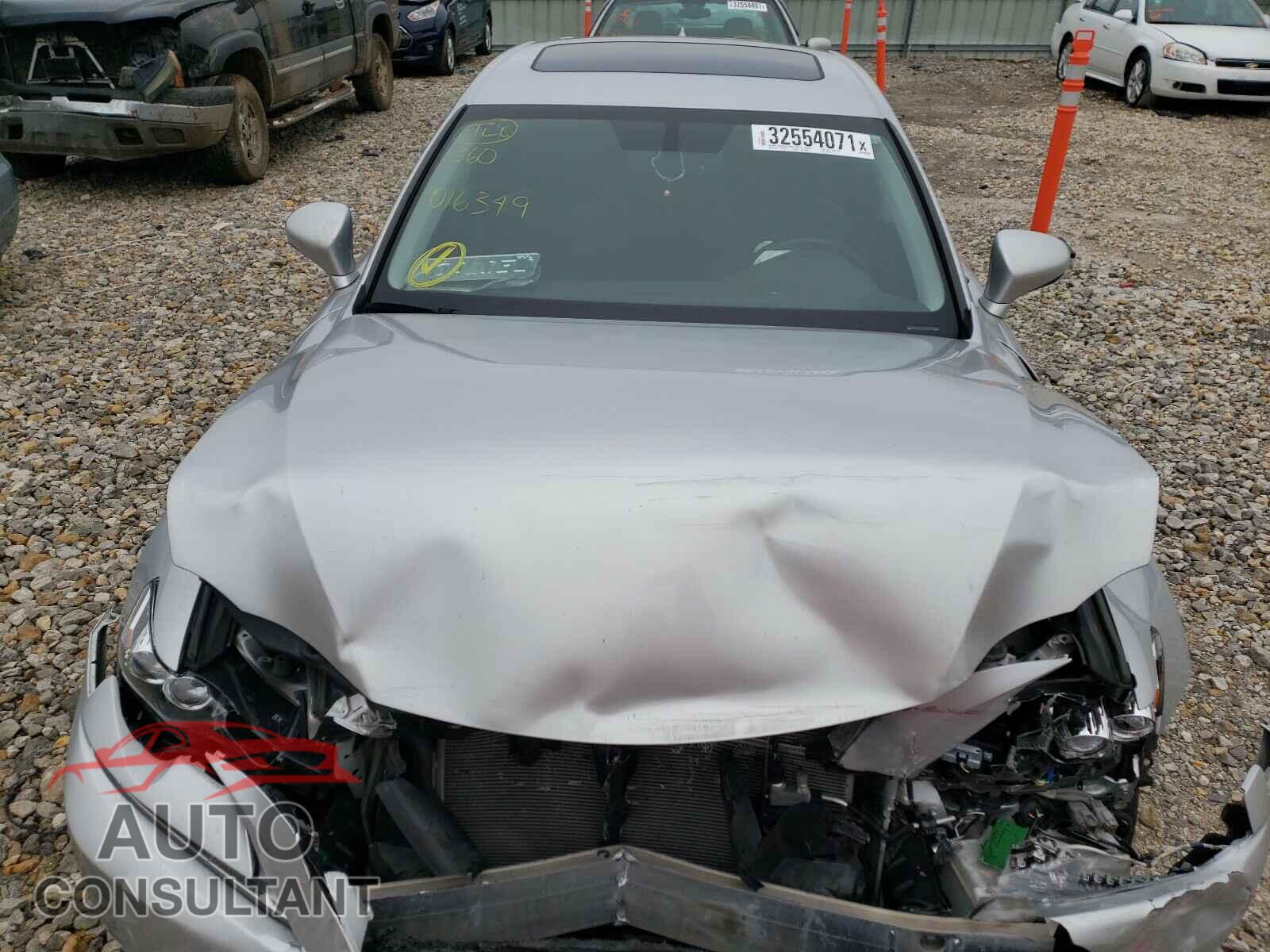LEXUS IS 2016 - JTHBA1D26G5016349