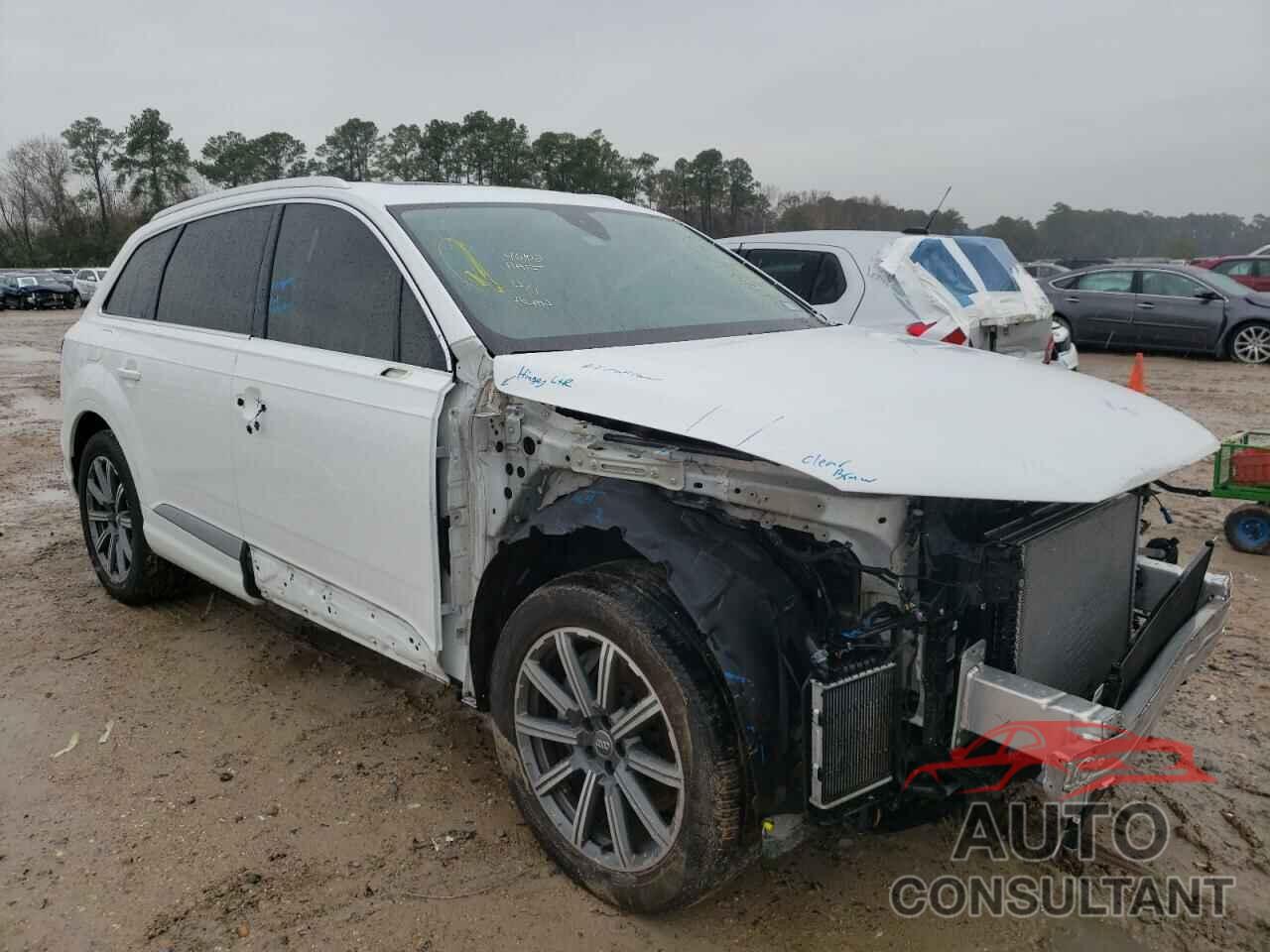 AUDI Q7 2019 - WA1LAAF70KD039097