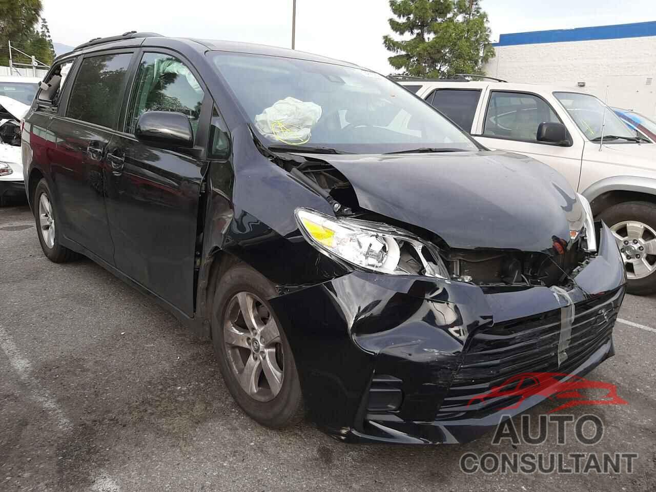 TOYOTA SIENNA 2018 - 5TDKZ3DC4JS955497