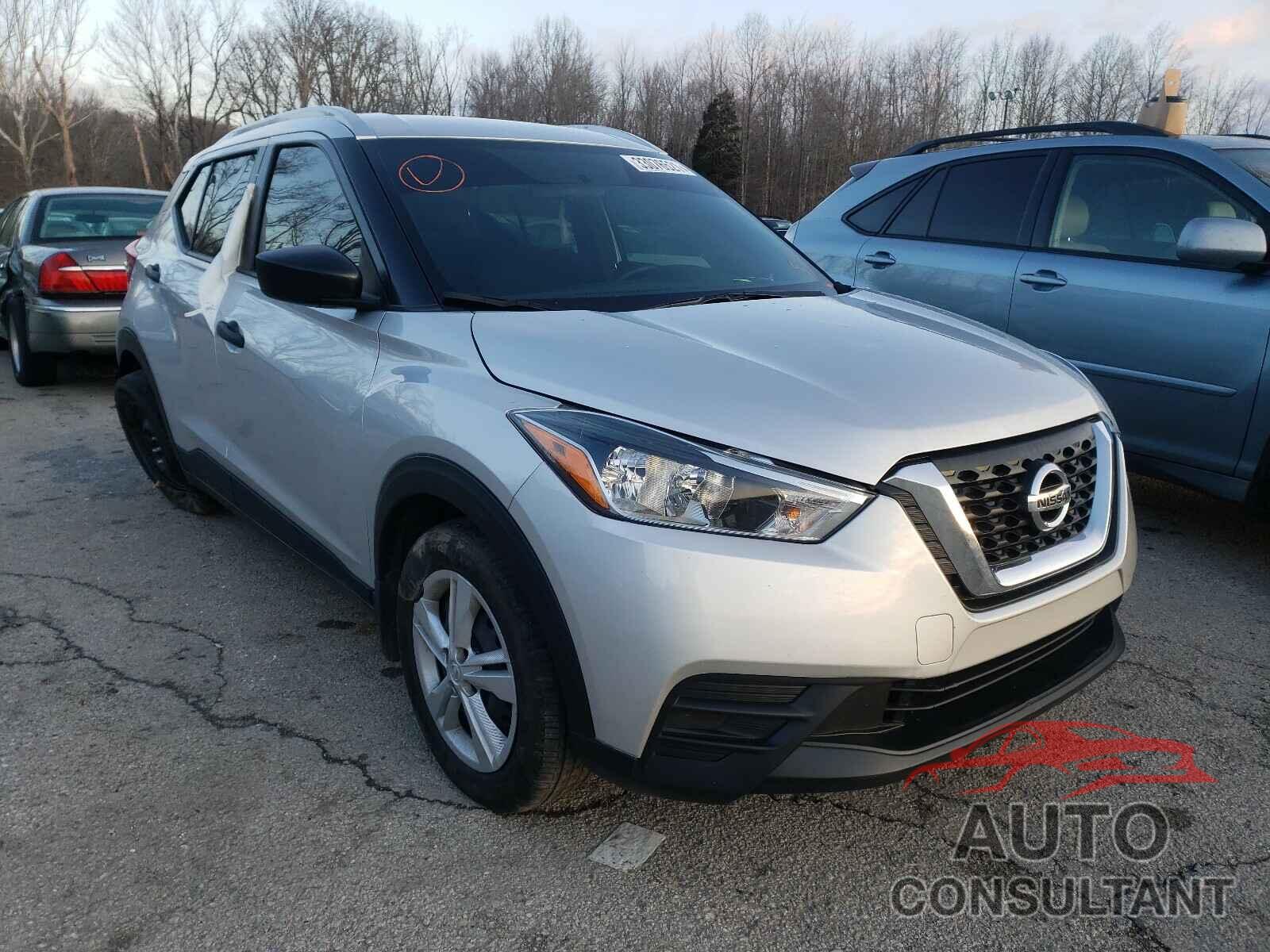 NISSAN KICKS 2018 - 3N1CP5CU0JL535924