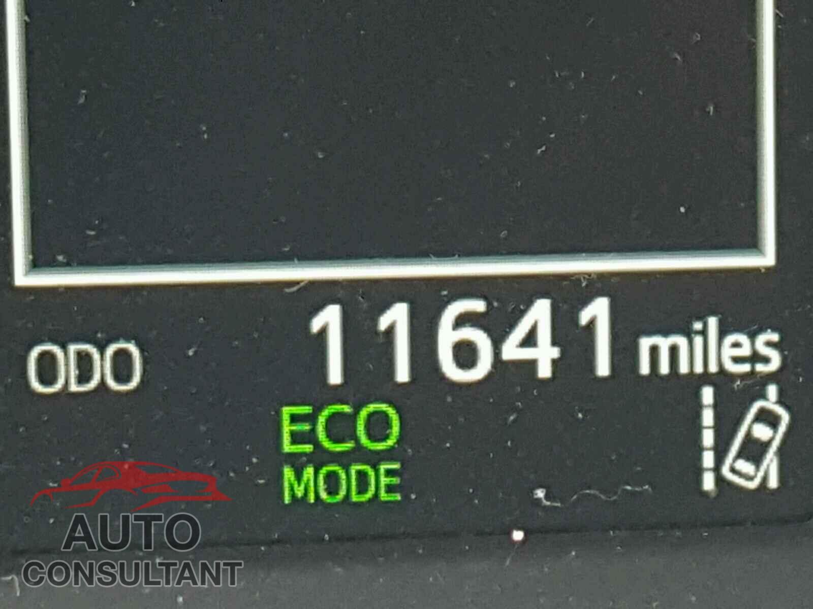 TOYOTA RAV4 2017 - 2T3BFREV0HW686161