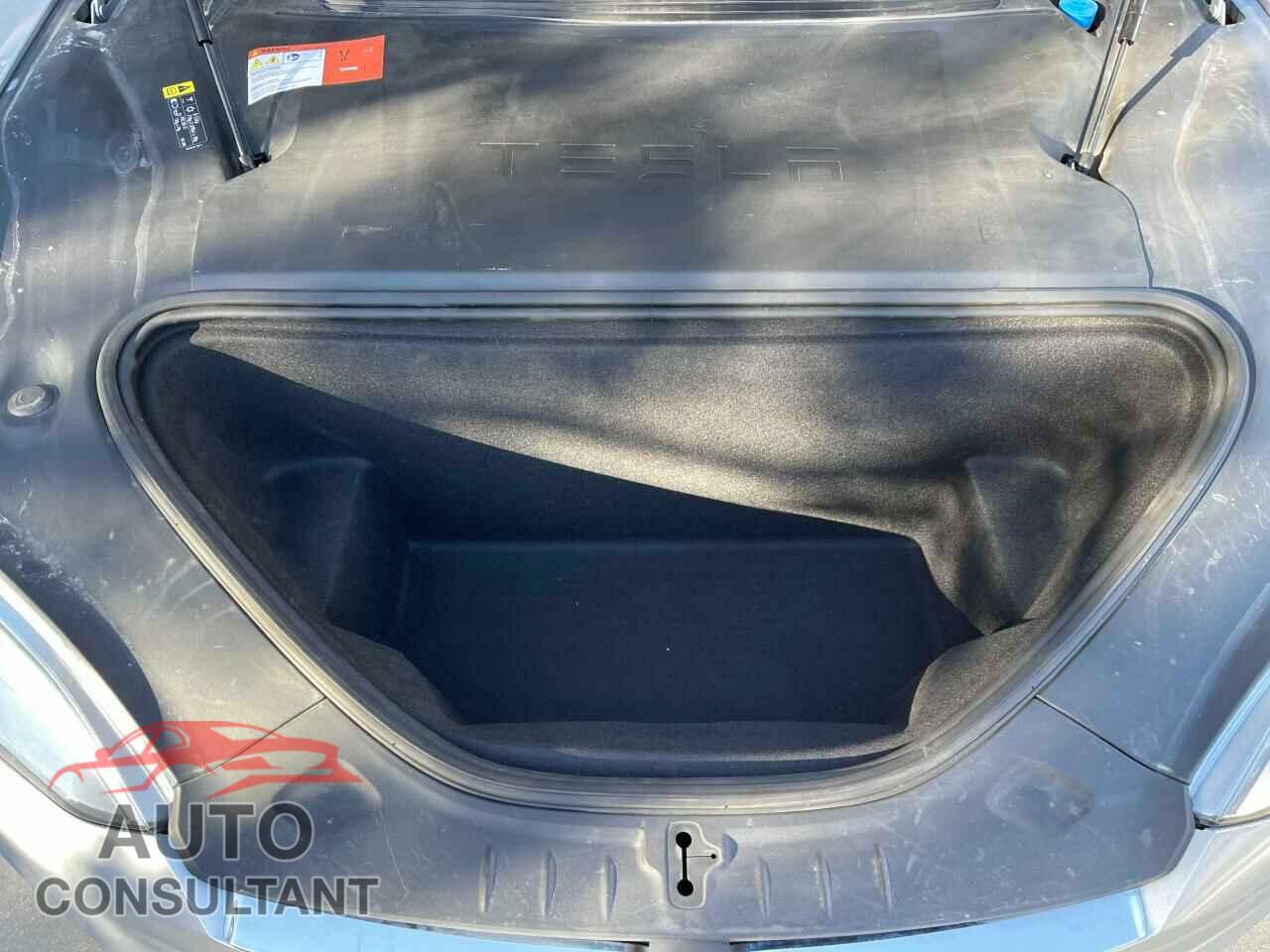 TESLA MODEL S 2017 - 5YJSA1E18HF209965