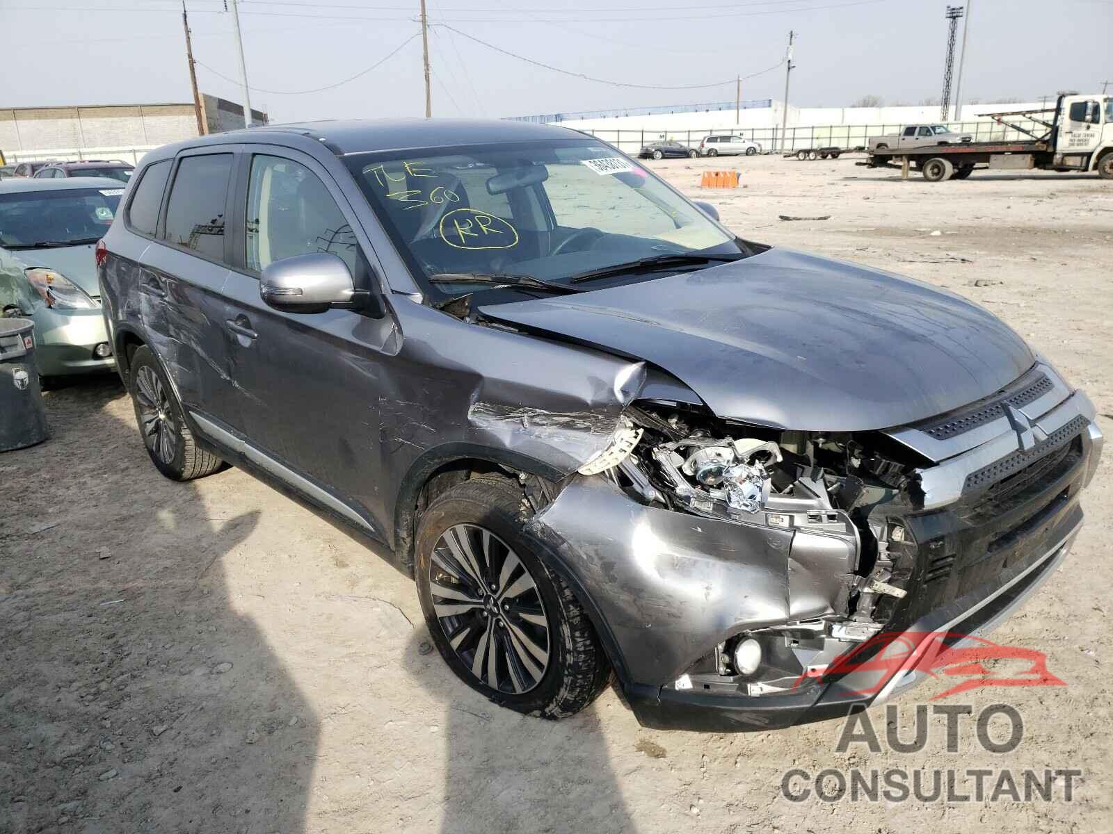 MITSUBISHI OUTLANDER 2019 - JA4AD3A38KZ013140