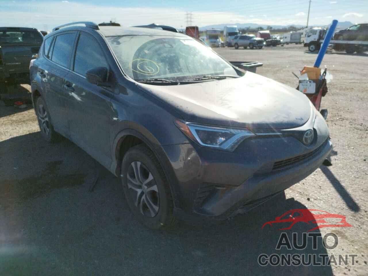 TOYOTA RAV4 2017 - JTMZFREV7HJ701395