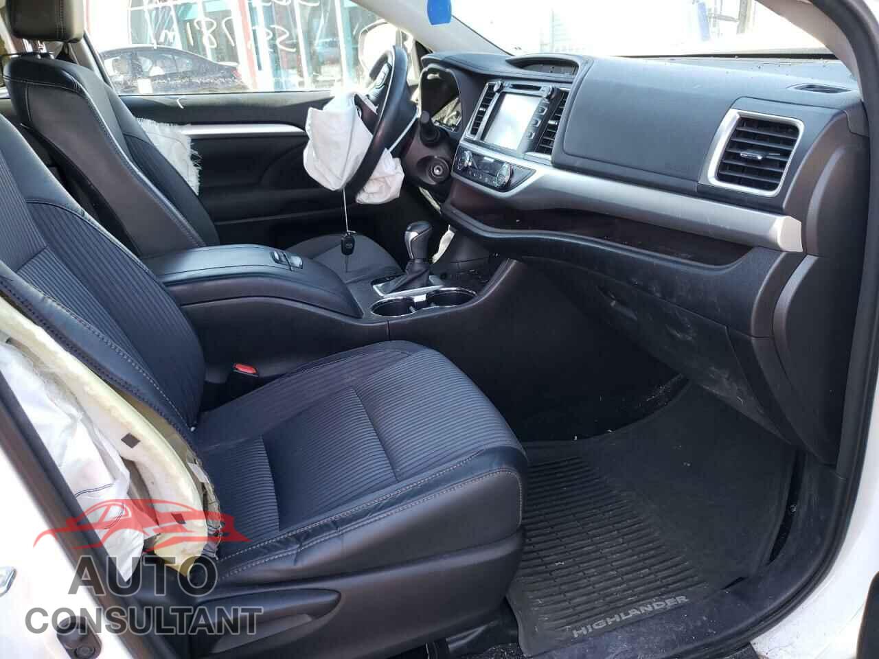 TOYOTA HIGHLANDER 2016 - 5TDBKRFH2GS305558
