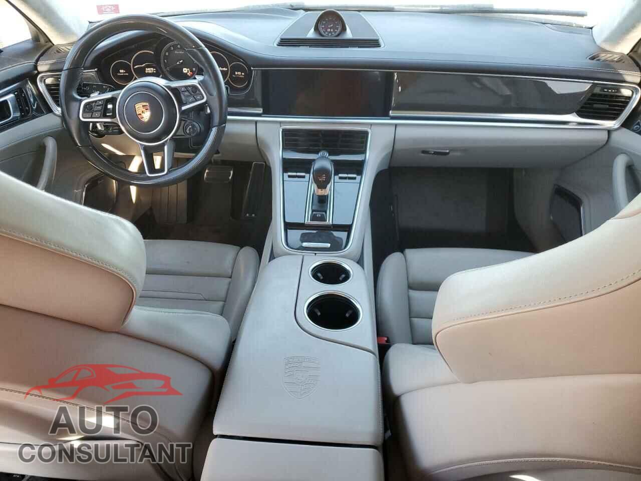 PORSCHE PANAMERA 2017 - WP0AF2A76HL153230