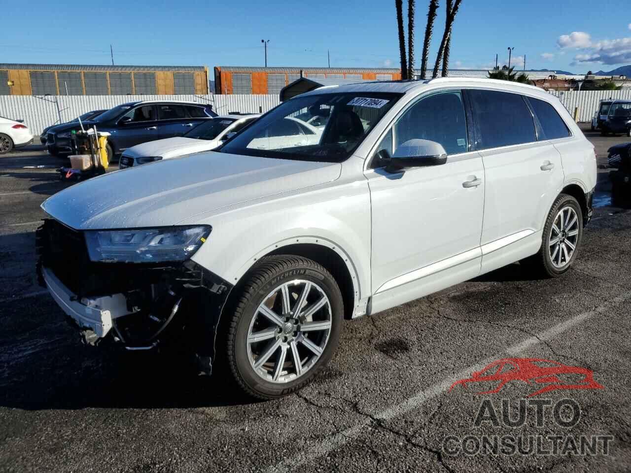 AUDI Q7 2019 - WA1LHAF78KD036783