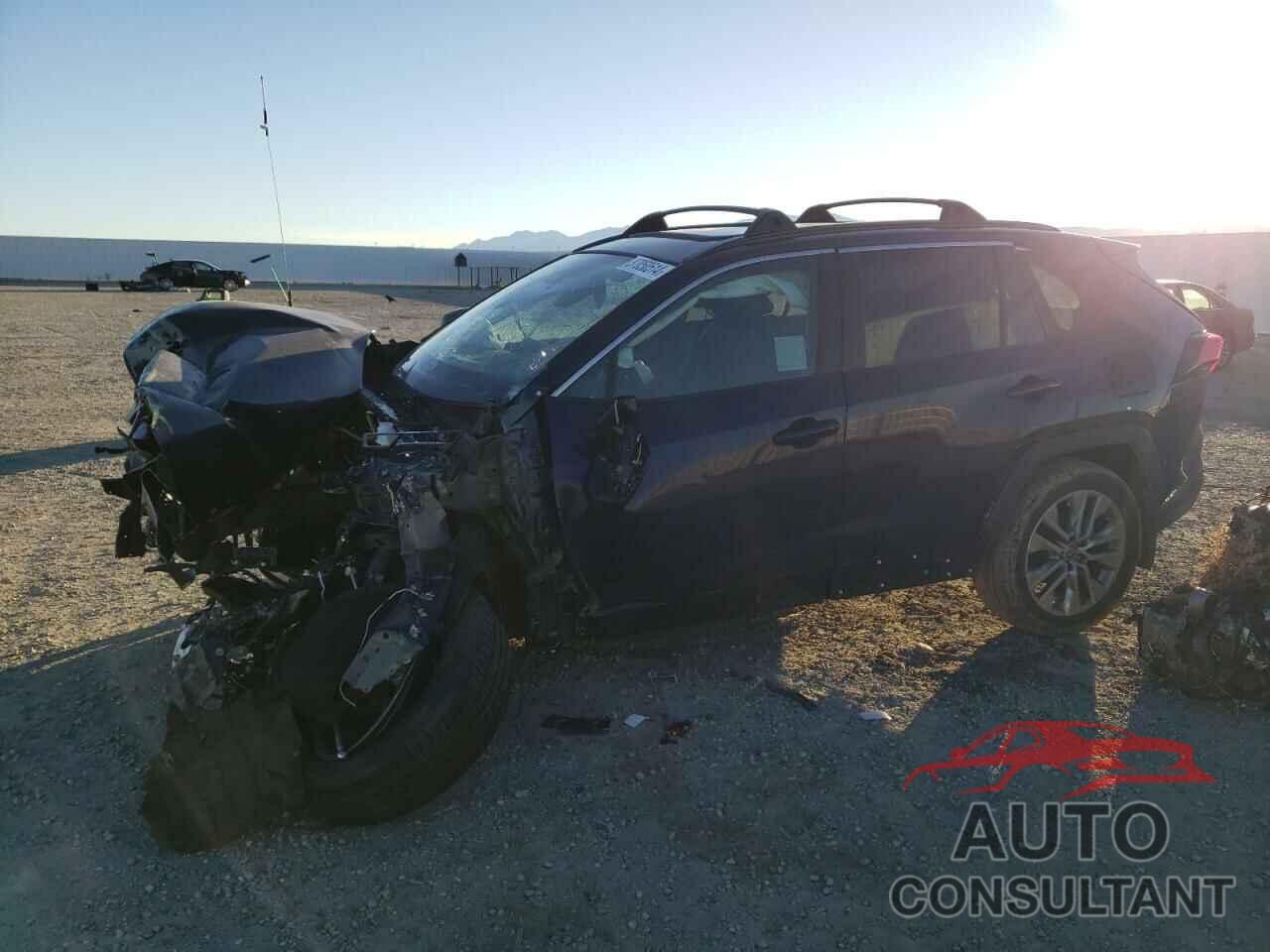 TOYOTA RAV4 2022 - 2T3C1RFV2NW230935