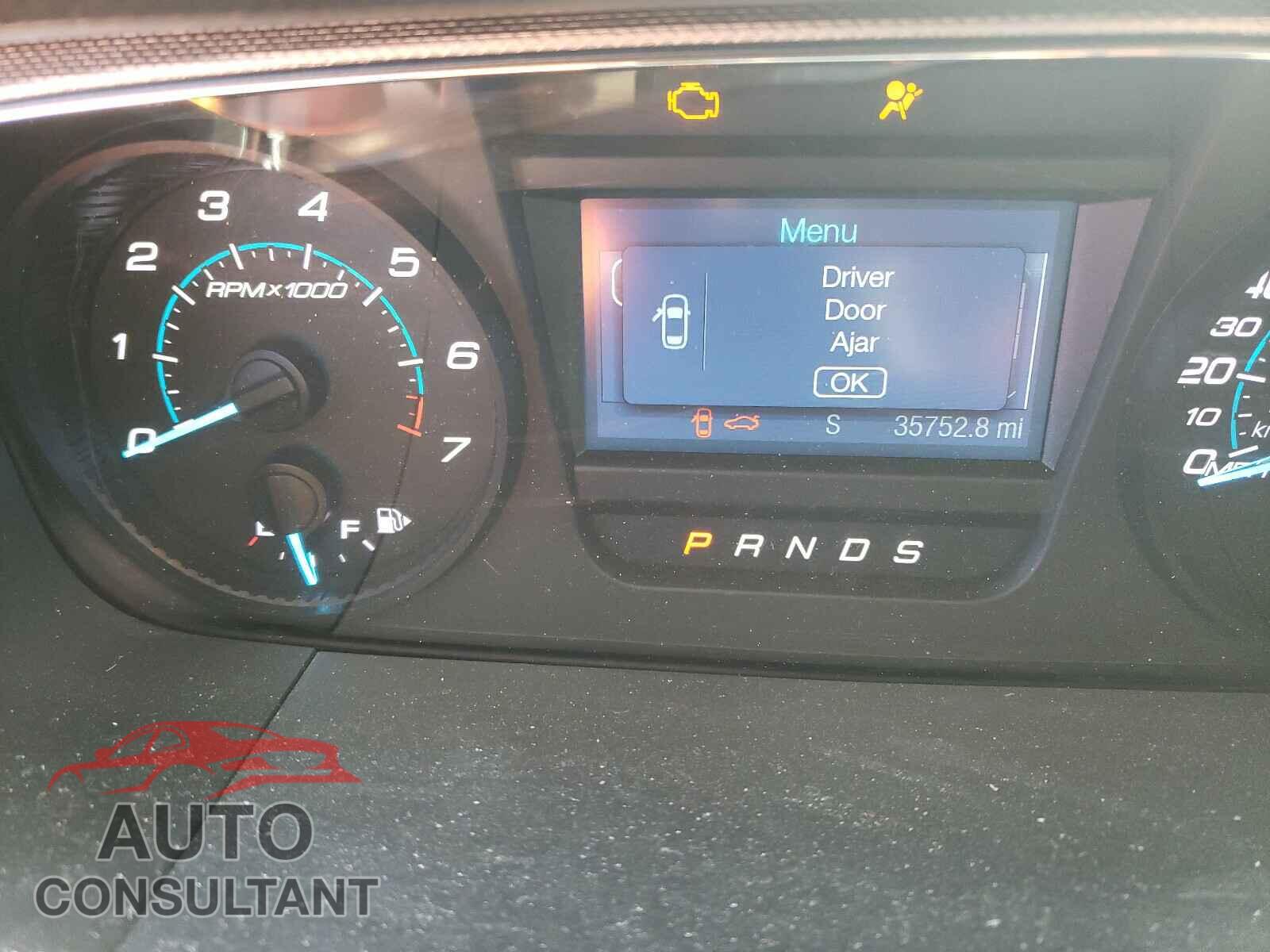 FORD TAURUS 2018 - 1FAHP2D85JG134687