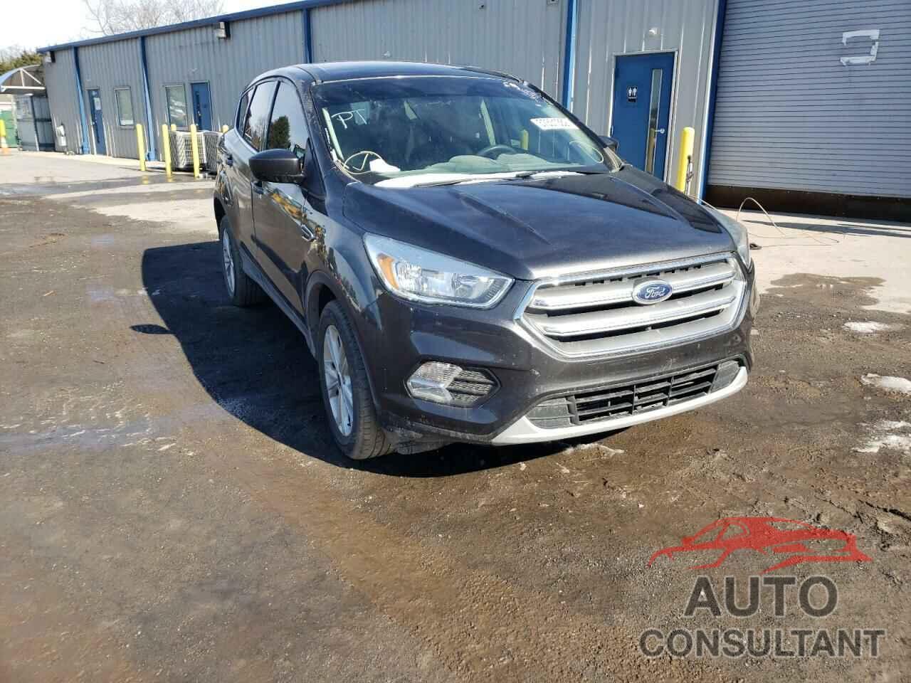FORD ESCAPE 2017 - 1FMCU0GD4HUD53674