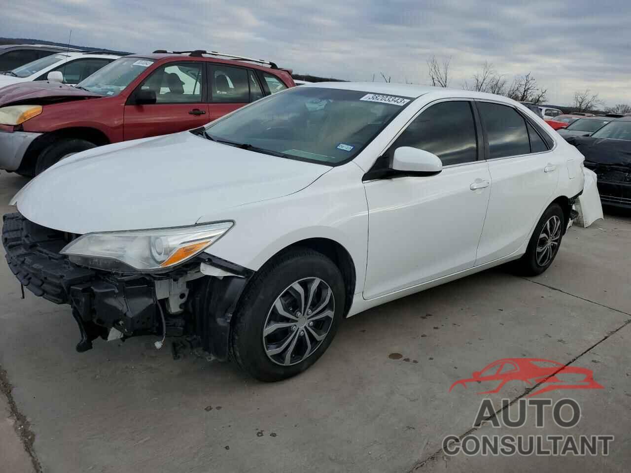 TOYOTA CAMRY 2016 - 4T4BF1FK4GR555009