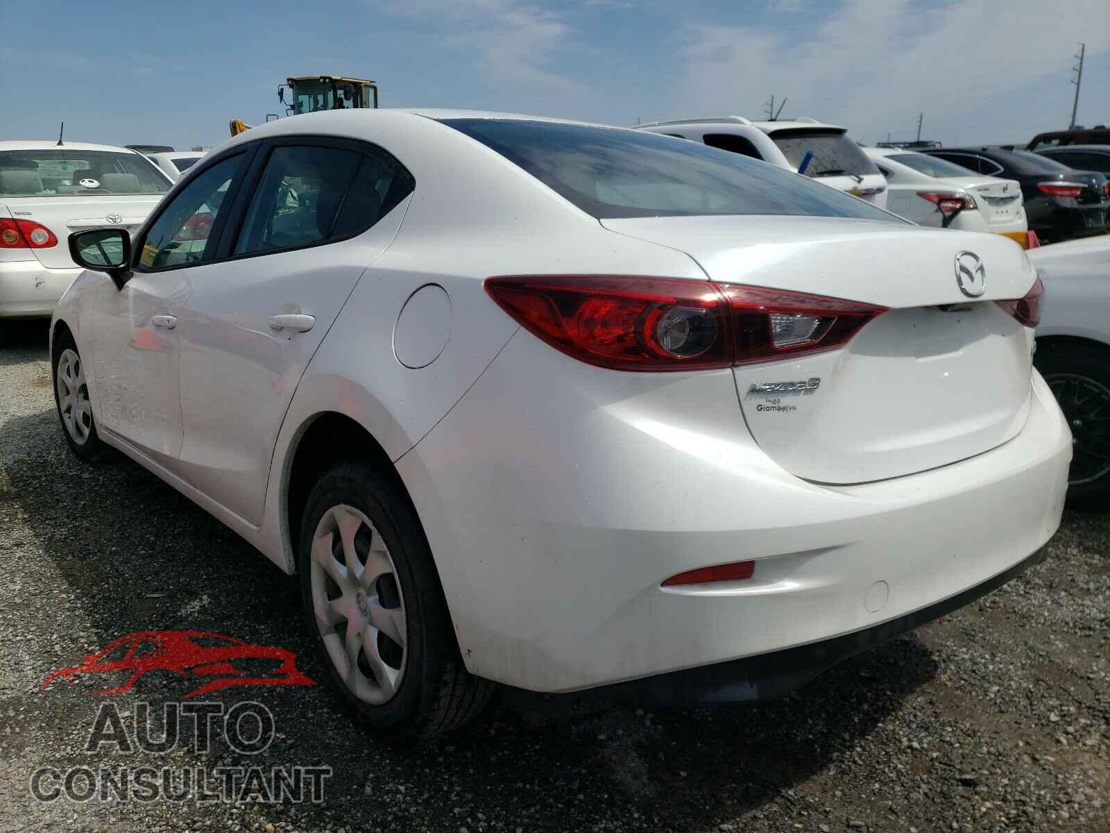 MAZDA 3 2018 - 3MZBN1U75JM232578