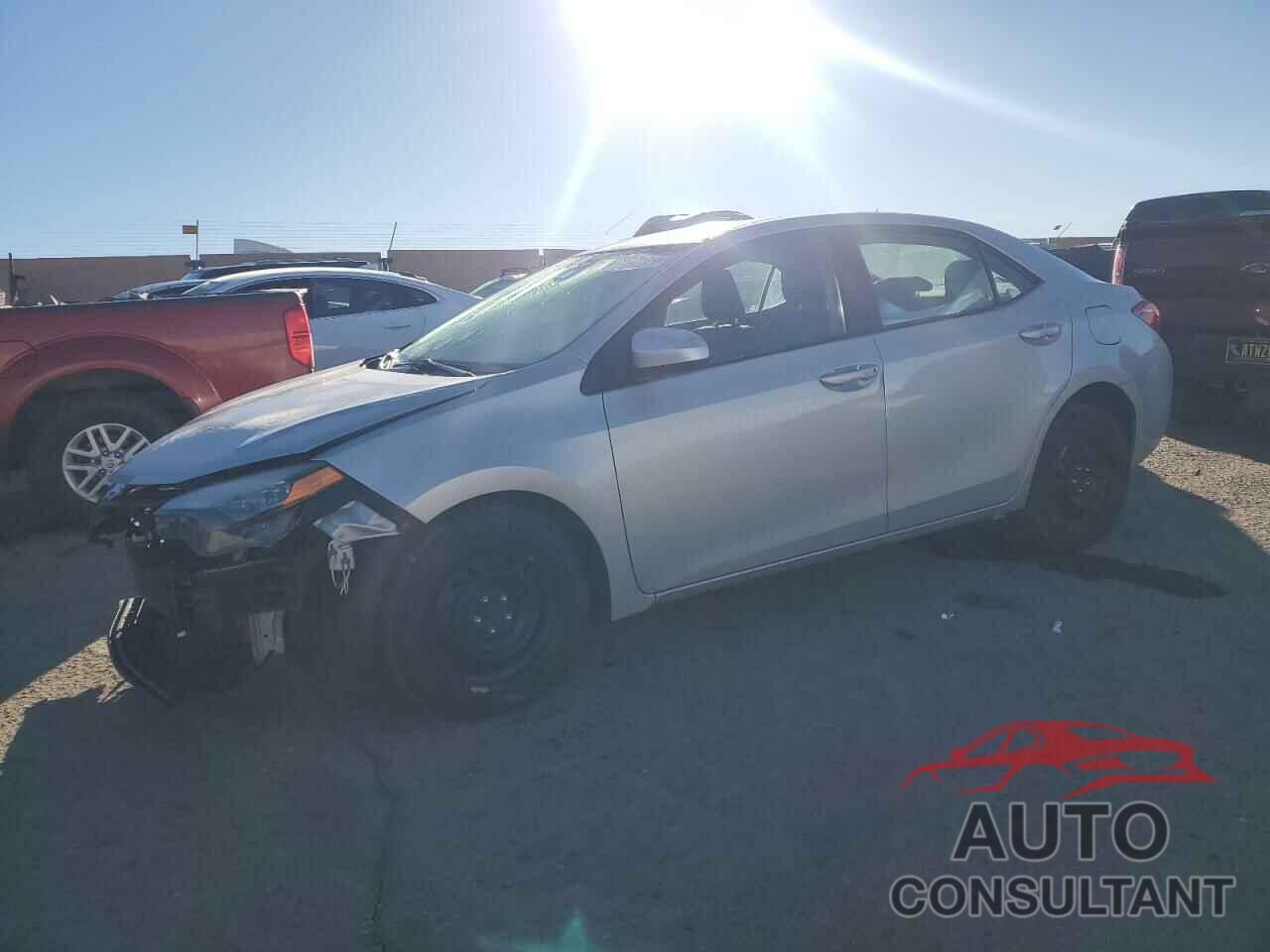TOYOTA COROLLA 2018 - 2T1BURHE8JC031182