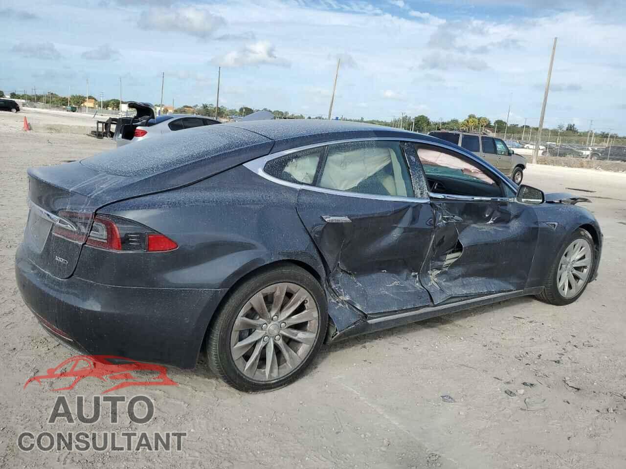 TESLA MODEL S 2017 - 5YJSA1E22HF188426