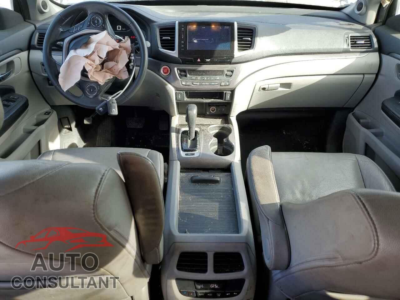 HONDA PILOT 2017 - 5FNYF5H55HB031630