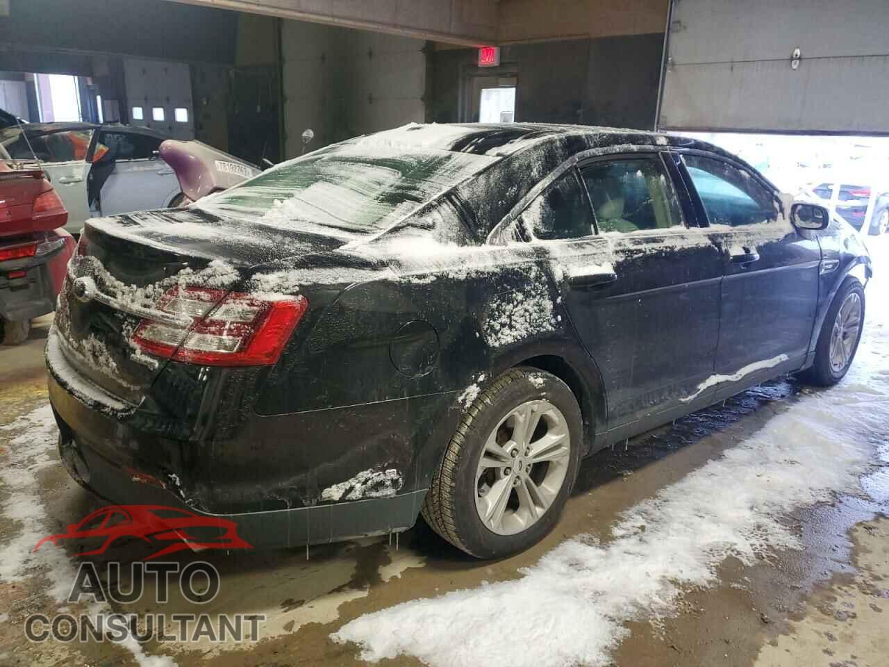 FORD TAURUS 2017 - 1FAHP2D8XHG109634