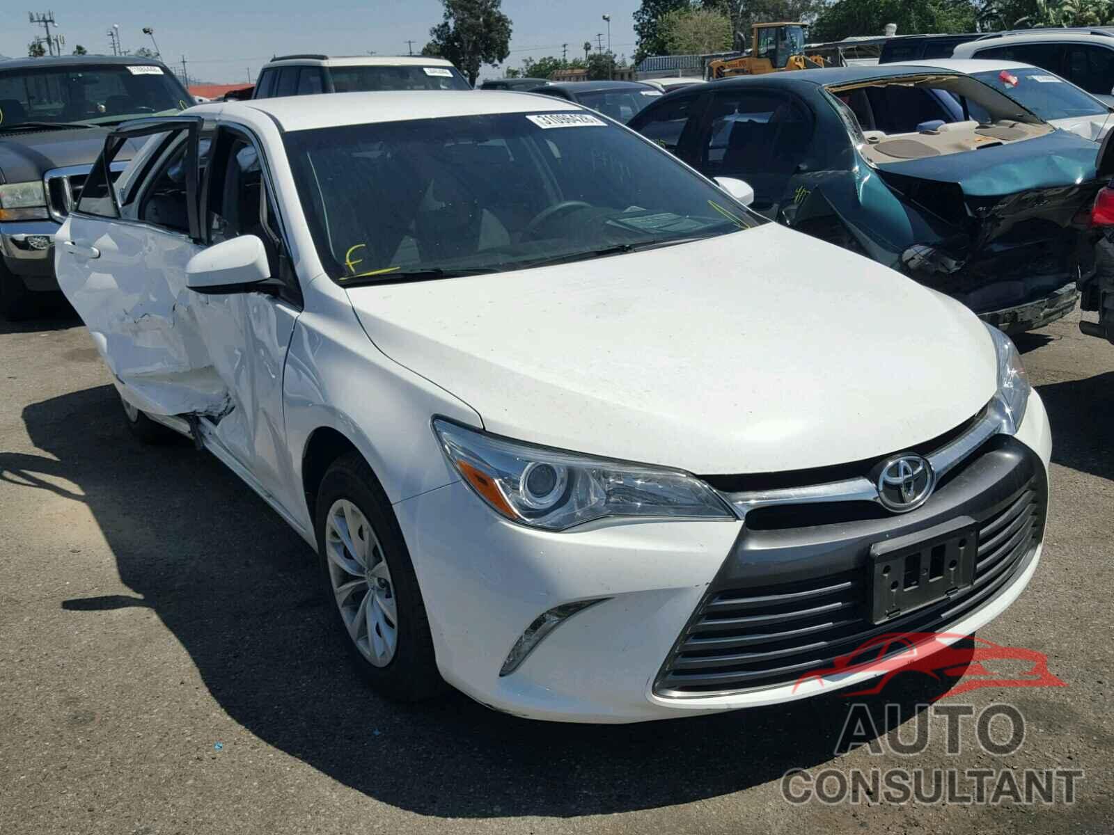 TOYOTA CAMRY 2015 - 4T4BF1FKXFR450554