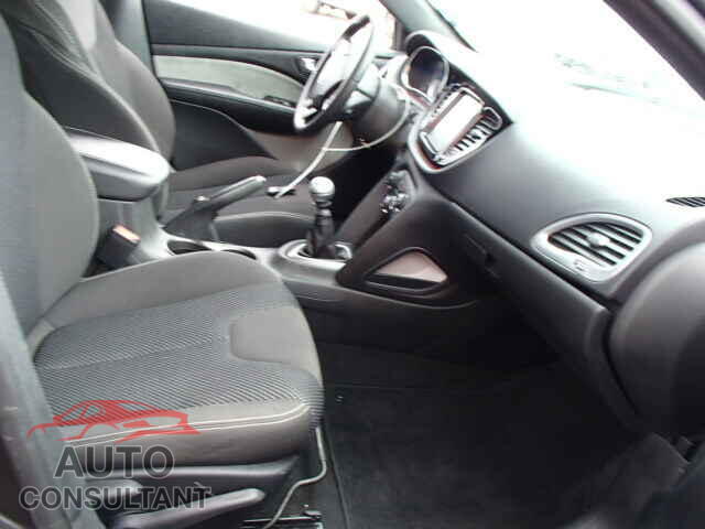 DODGE DART 2015 - 1C3CDFBB5FD237687