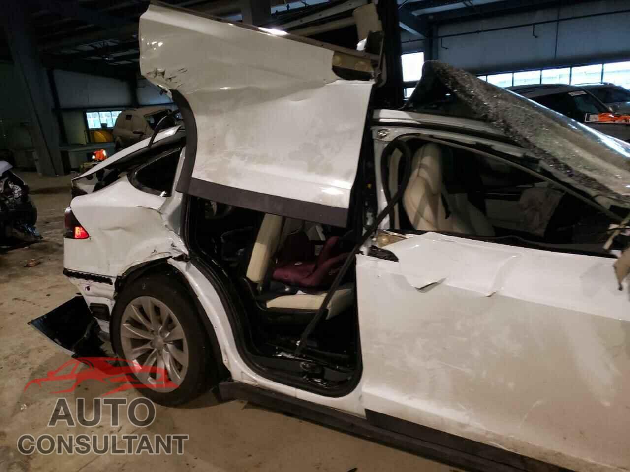TESLA MODEL X 2018 - 5YJXCDE23JF089699