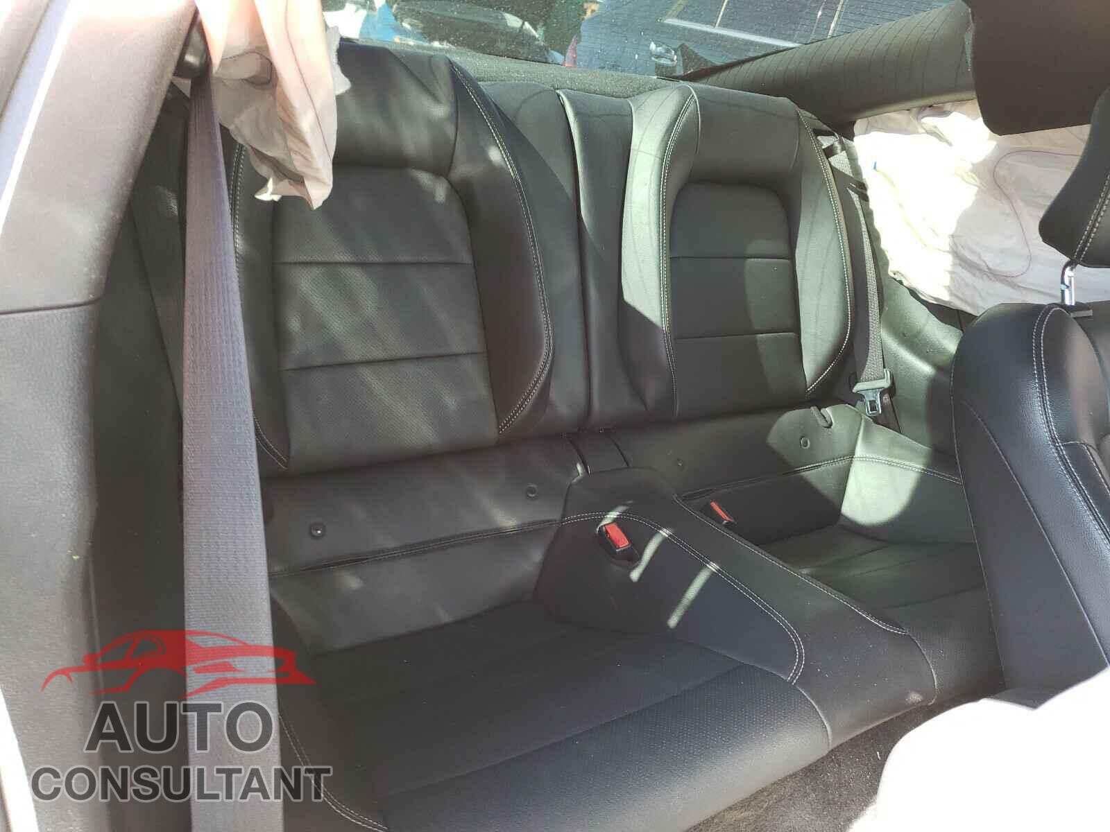 FORD MUSTANG 2017 - 1FA6P8CF8H5270280
