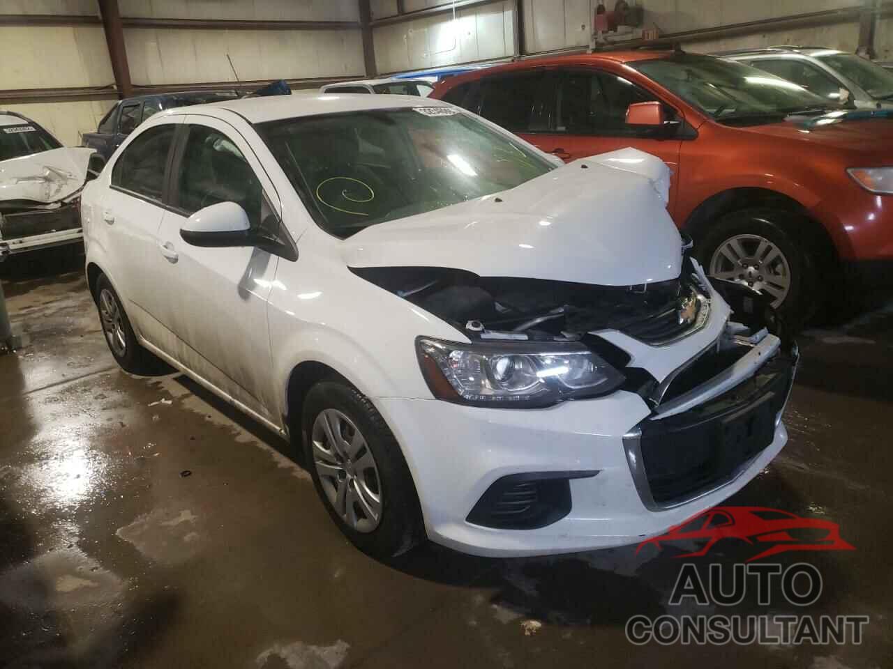 CHEVROLET SONIC 2018 - 1G1JB5SH2J4122781