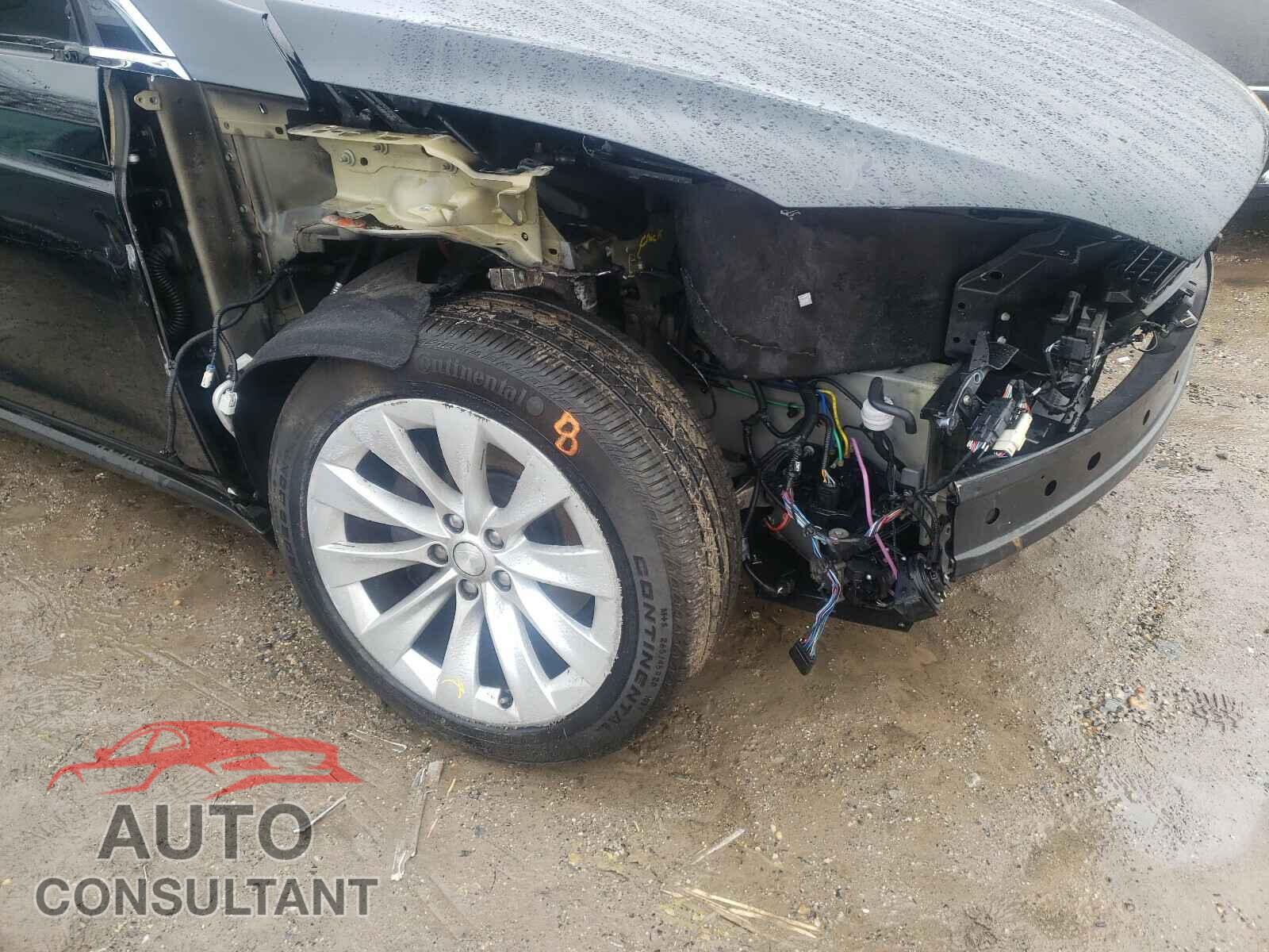 TESLA MODEL X 2018 - 2T1BURHE0HC759007