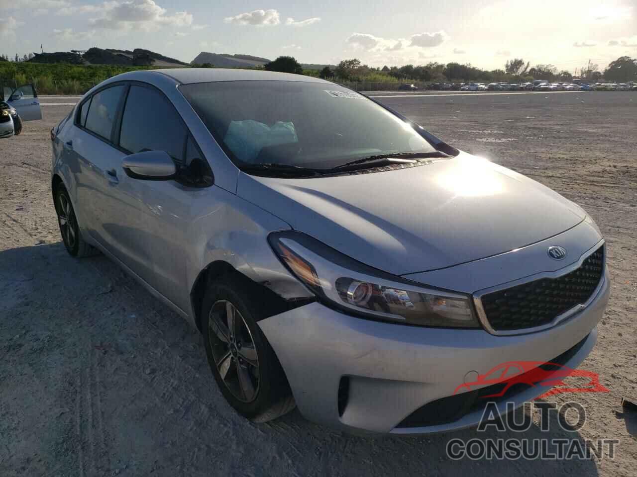 KIA FORTE 2018 - 3KPFL4A75JE245163