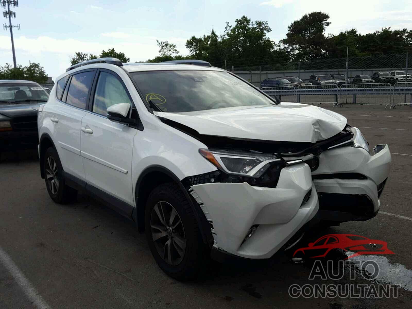 TOYOTA RAV4 2017 - JTMRFREVXHD204372