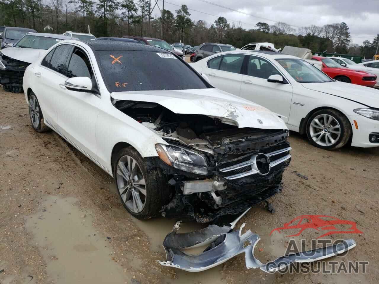 MERCEDES-BENZ C-CLASS 2018 - 55SWF4JB5JU260458