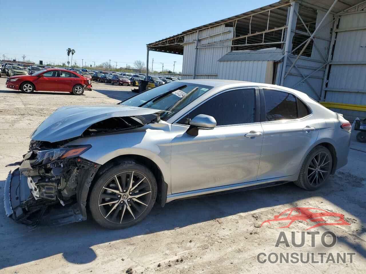 TOYOTA CAMRY 2022 - 4T1G11AK6NU018936