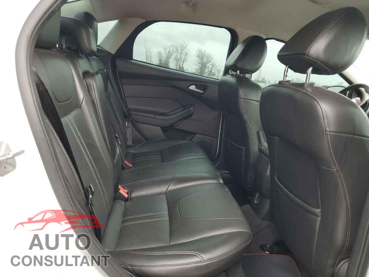 FORD FOCUS 2013 - 1FADP3F2XDL376156