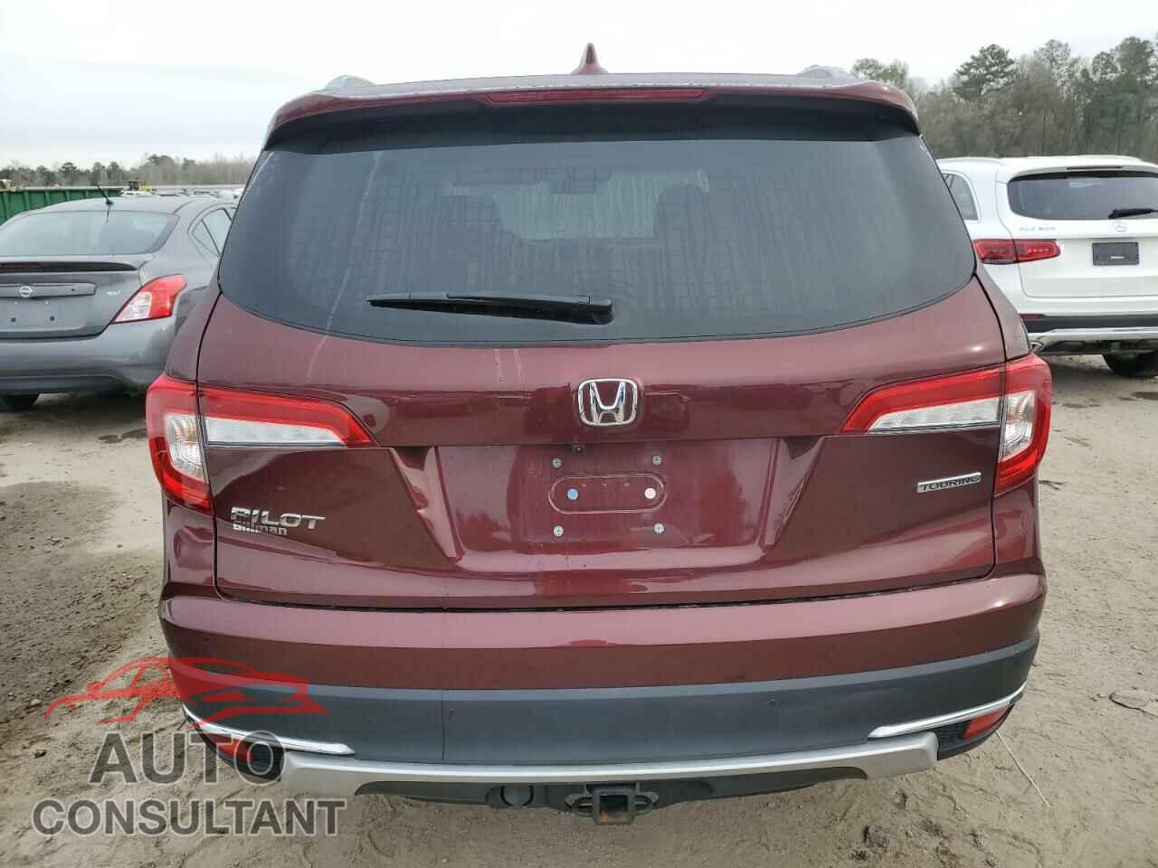 HONDA PILOT 2021 - 5FNYF5H60MB017850