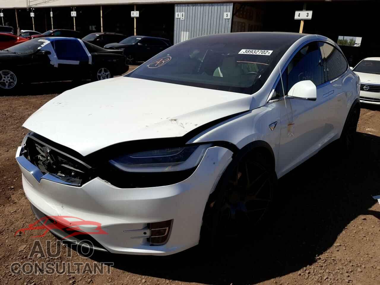 TESLA MODEL X 2016 - 5YJXCBE21GF034312