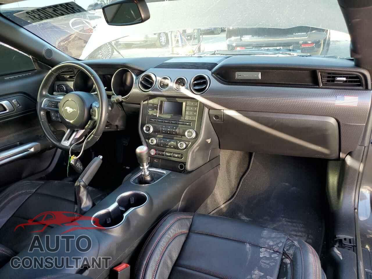FORD MUSTANG 2018 - 1FA6P8CF3J5145905