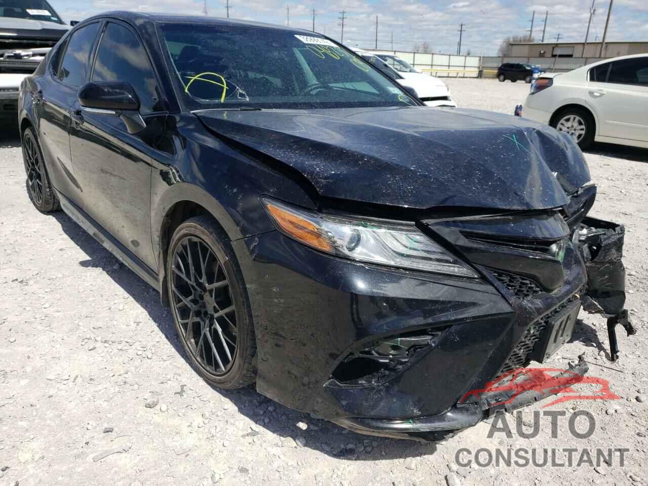 TOYOTA CAMRY 2018 - 4T1B61HK5JU048232