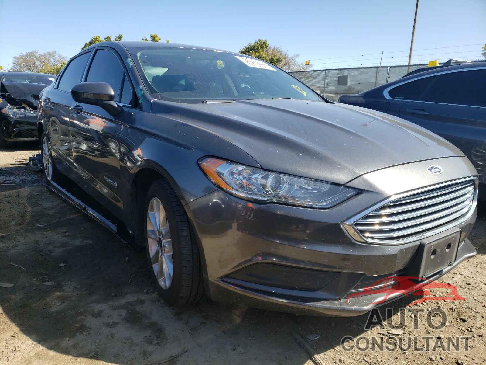 FORD FUSION 2017 - 3FA6P0LU8HR288114