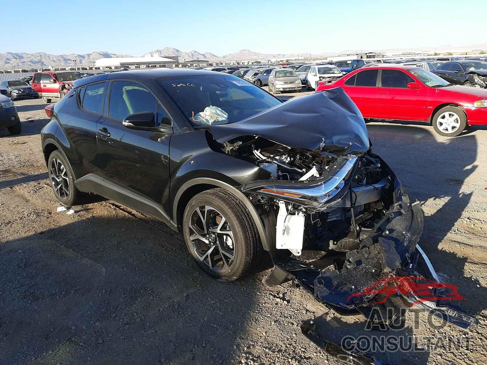 TOYOTA C-HR 2021 - JTNKHMBX6M1103924