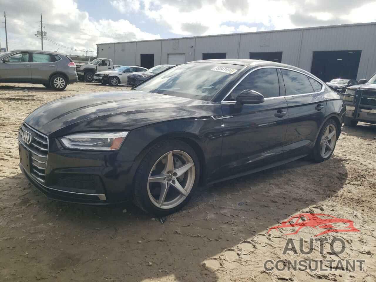 AUDI A5 2018 - WAUDNCF53JA068101