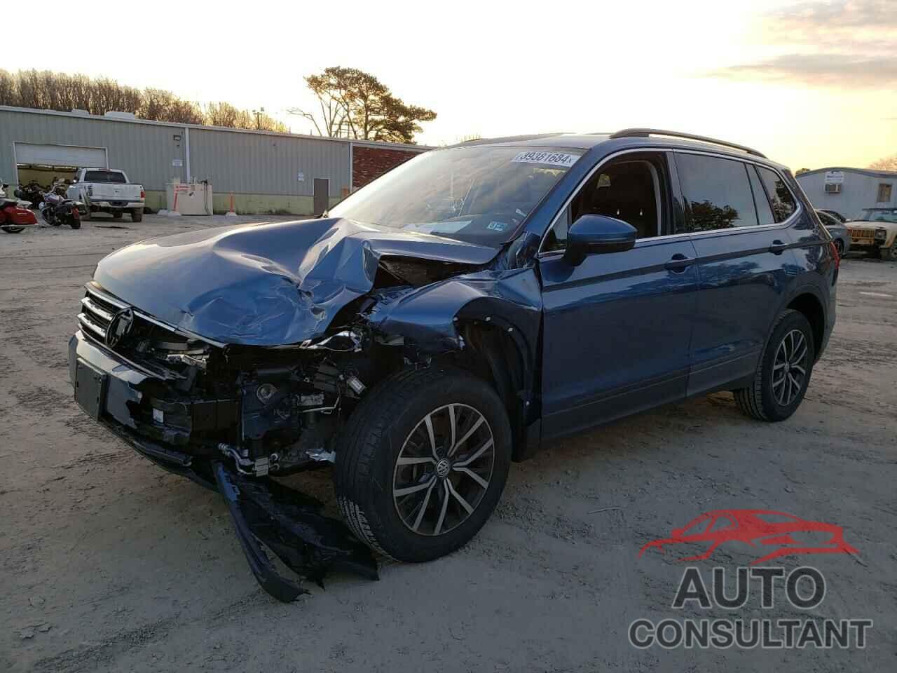 VOLKSWAGEN TIGUAN 2019 - 3VV3B7AXXKM139758