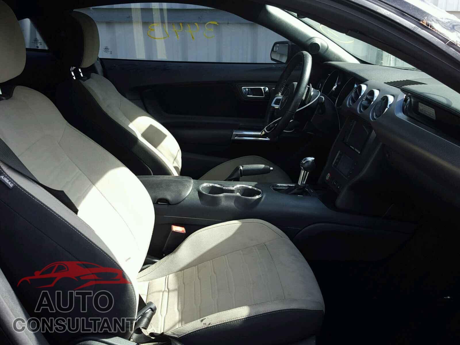 FORD MUSTANG 2017 - 1FA6P8TH2H5215132