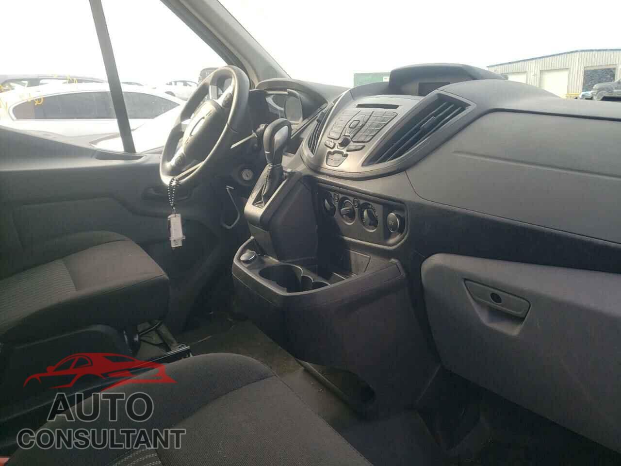 FORD TRANSIT CO 2019 - 1FTYR2CM1KKB08136