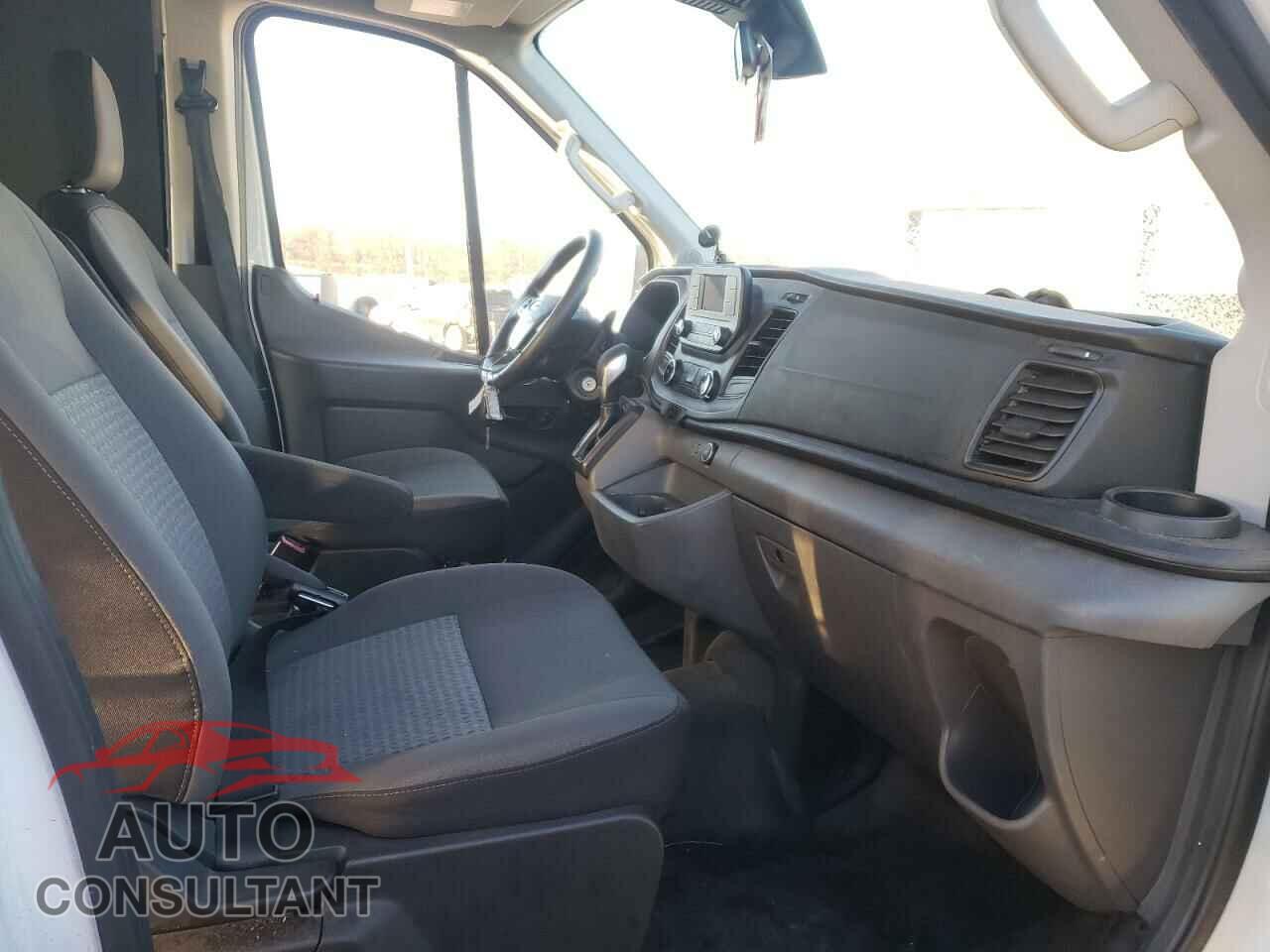 FORD TRANSIT CO 2020 - 5TDZZRAH5LS009980
