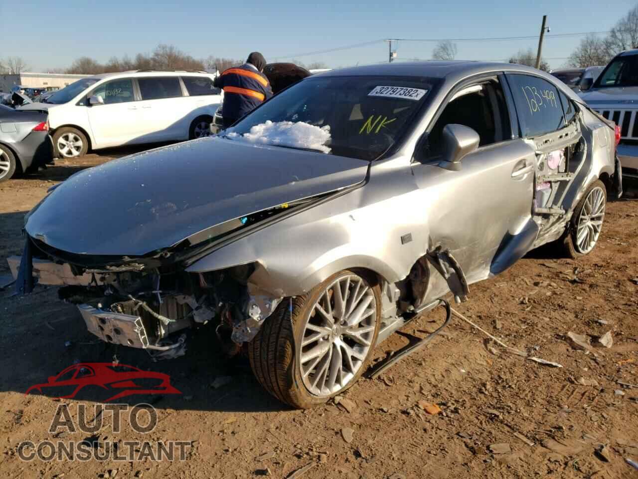 LEXUS IS 2016 - JTHBA1D23G5010928